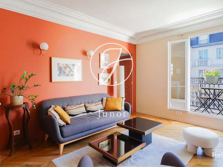 Appartement Paris 10e - 2 chambres - 90m²