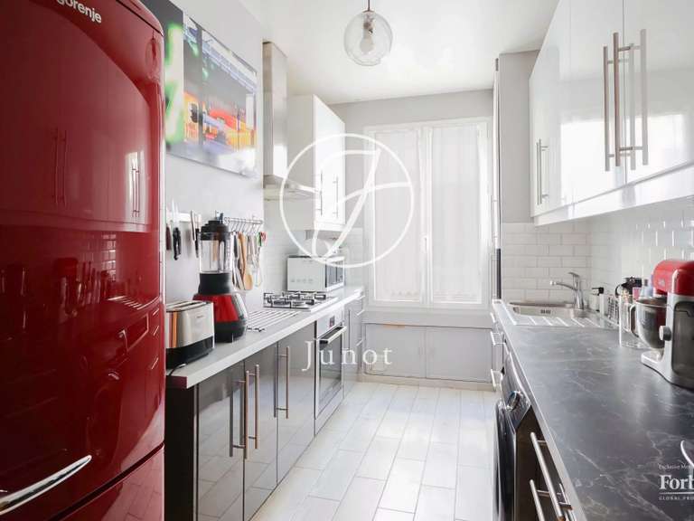 Appartement Paris 10e - 2 chambres - 90m²