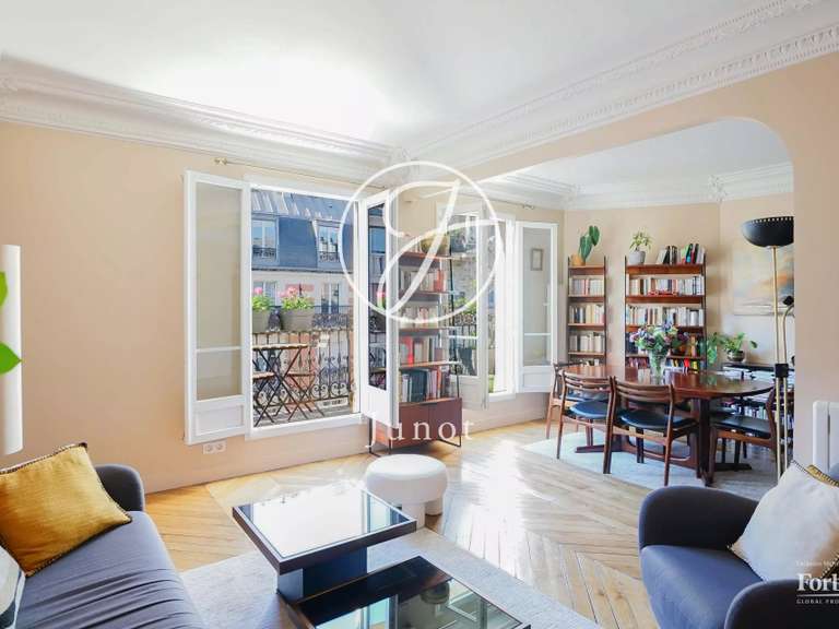 Appartement Paris 10e - 2 chambres - 90m²
