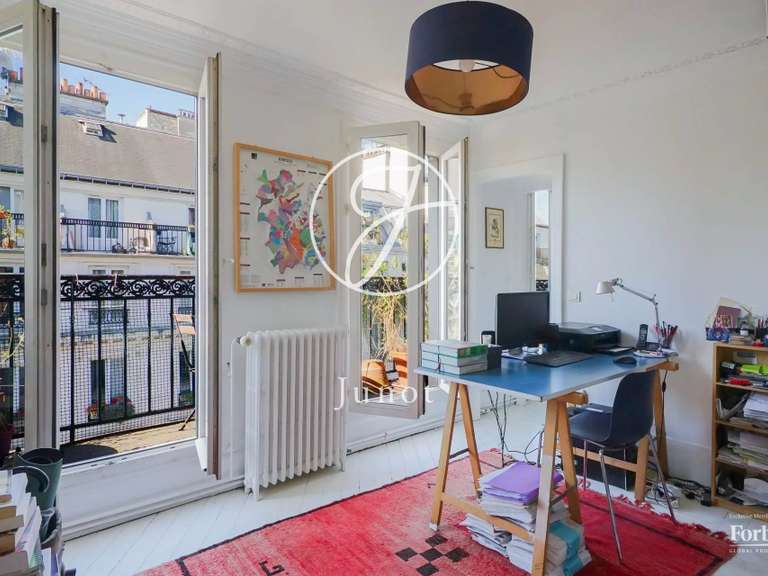 Appartement Paris 10e - 2 chambres - 123m²