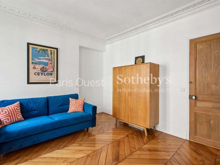 Appartement Paris 10e - 2 chambres - 89m²