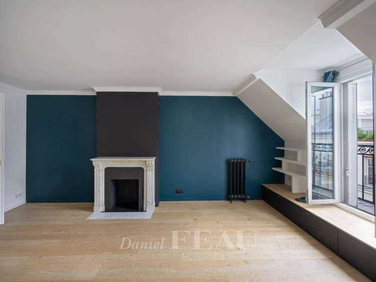 Appartement Paris 10e - 4 chambres - 108m²
