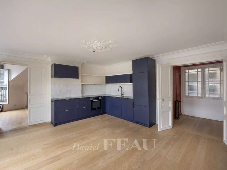 Appartement Paris 10e - 4 chambres - 108m²