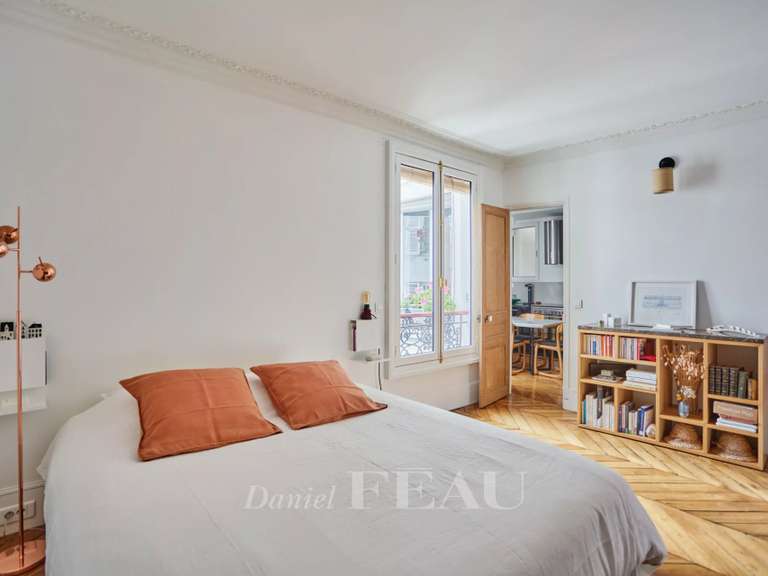 Appartement Paris 10e - 2 chambres - 89m²