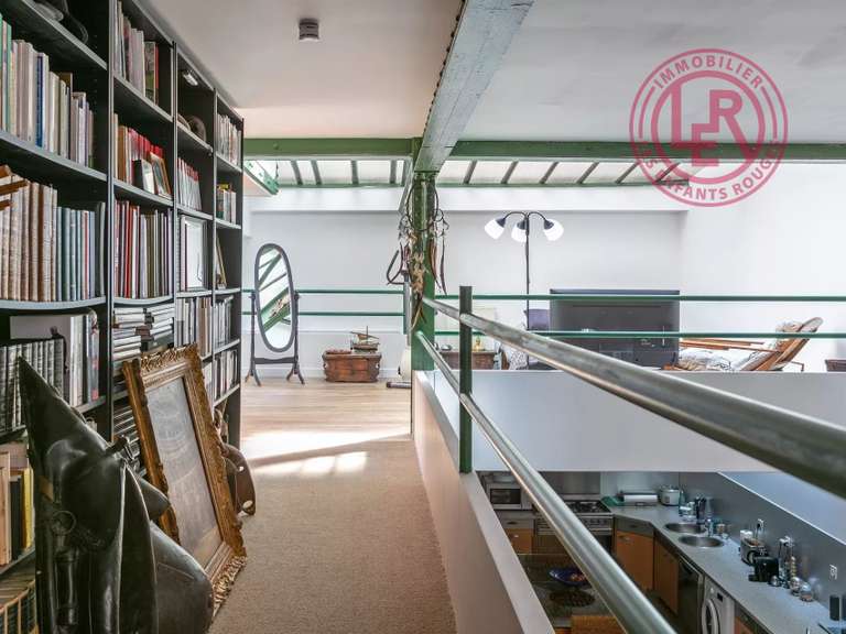 Appartement Paris 10e - 2 chambres - 134m²