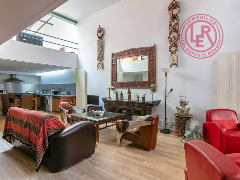 Appartement Paris 10e - 2 chambres - 134m²