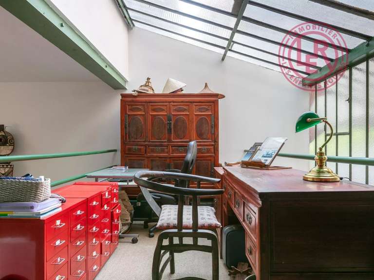 Appartement Paris 10e - 2 chambres - 134m²