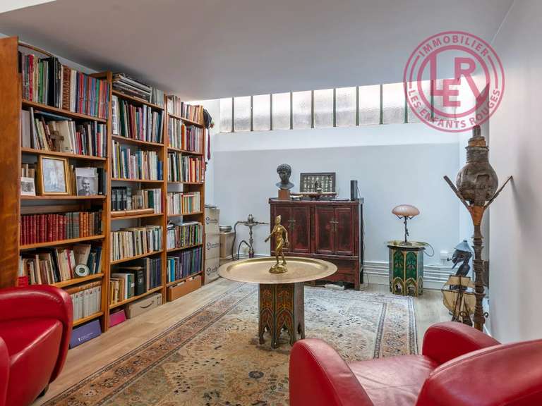 Appartement Paris 10e - 2 chambres - 134m²