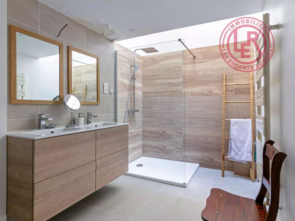 Apartment Paris 10e