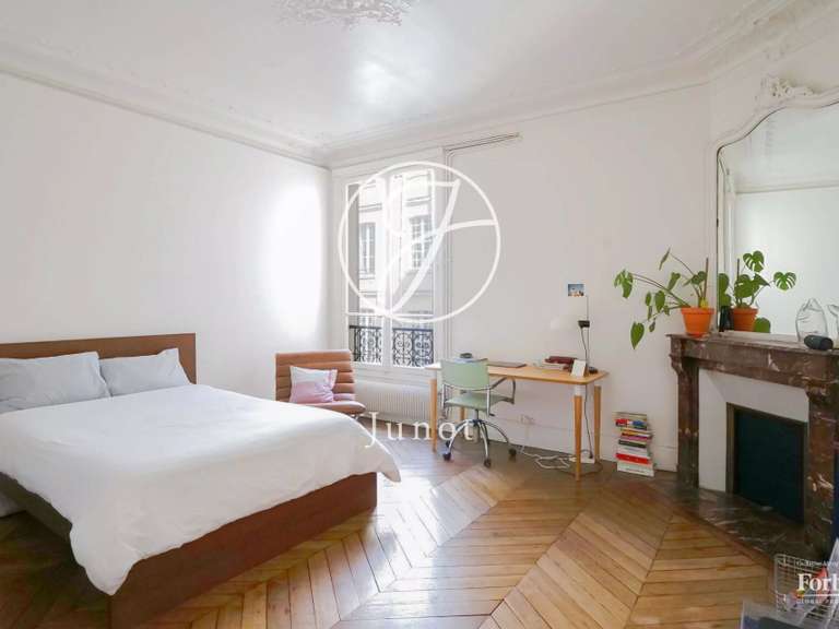 Appartement Paris 10e - 4 chambres - 138m²