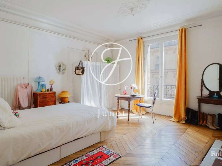 Appartement Paris 10e - 4 chambres - 138m²