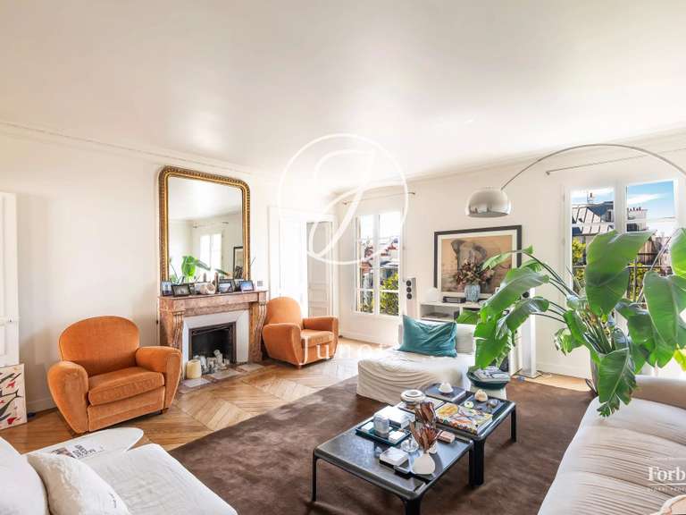 Appartement Paris 10e - 3 chambres - 116m²