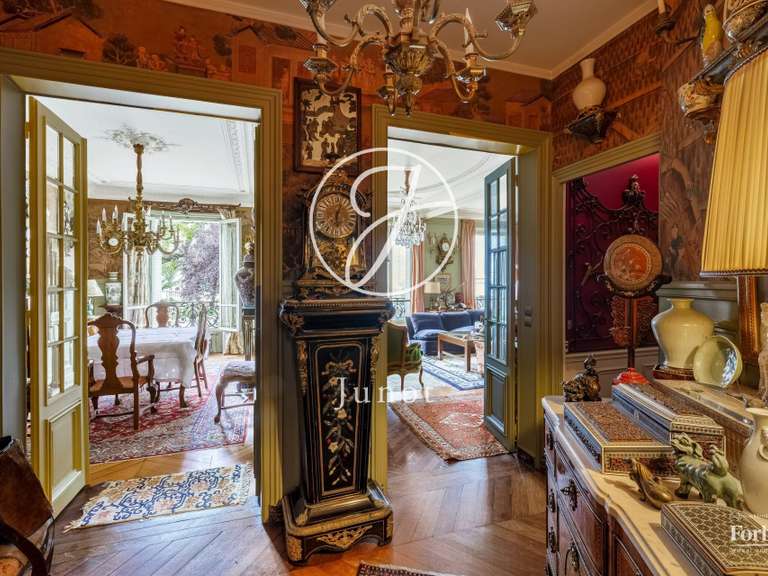 Appartement Paris 10e - 2 chambres - 91m²