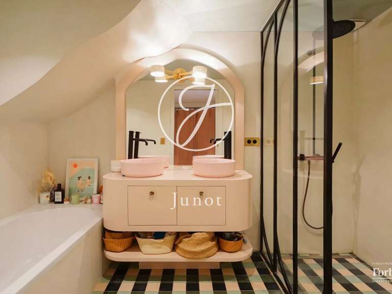 Apartment Paris 10e - 5 bedrooms - 229m²