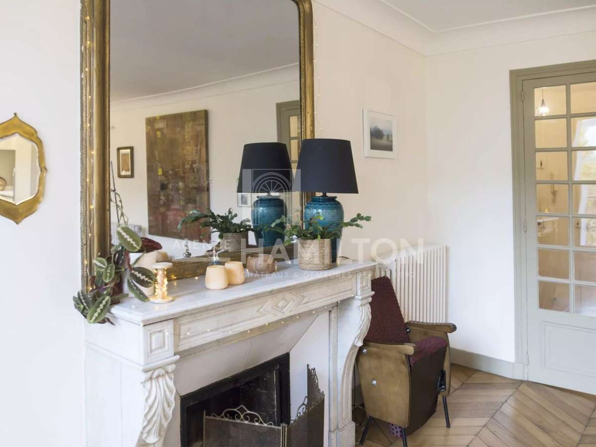 Apartment Paris 10e