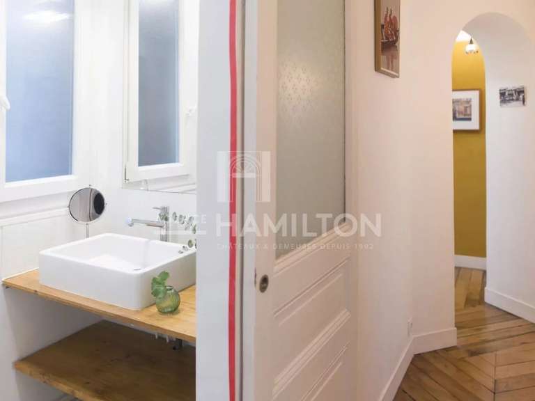 Apartment Paris 10e - 3 bedrooms - 97m²
