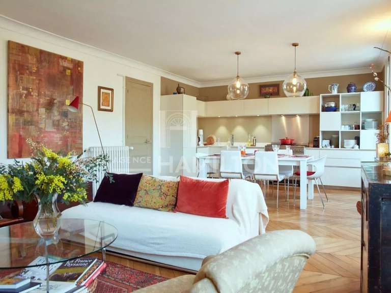 Apartment Paris 10e - 3 bedrooms - 97m²