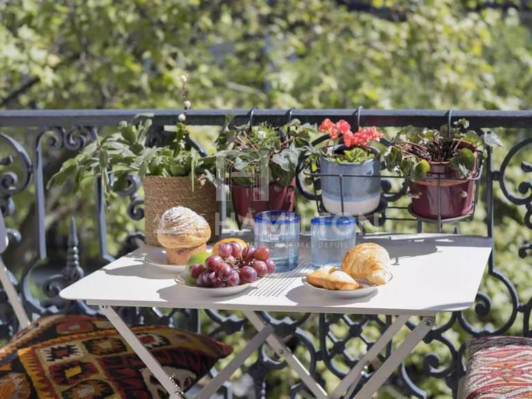 Apartment Paris 10e - 3 bedrooms - 97m²