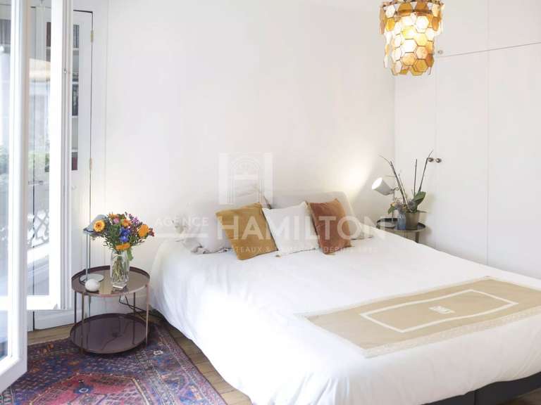 Apartment Paris 10e - 3 bedrooms - 97m²