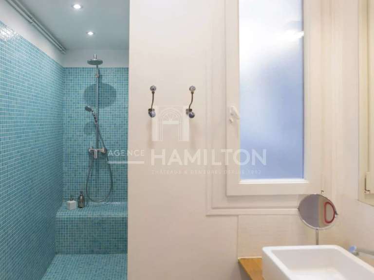 Apartment Paris 10e - 3 bedrooms - 97m²