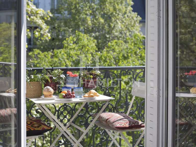Apartment Paris 10e - 3 bedrooms - 97m²