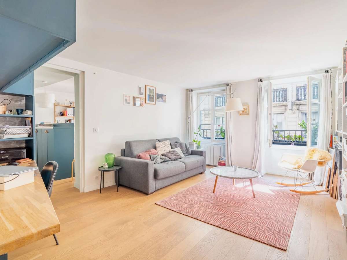 Apartment Paris 10e