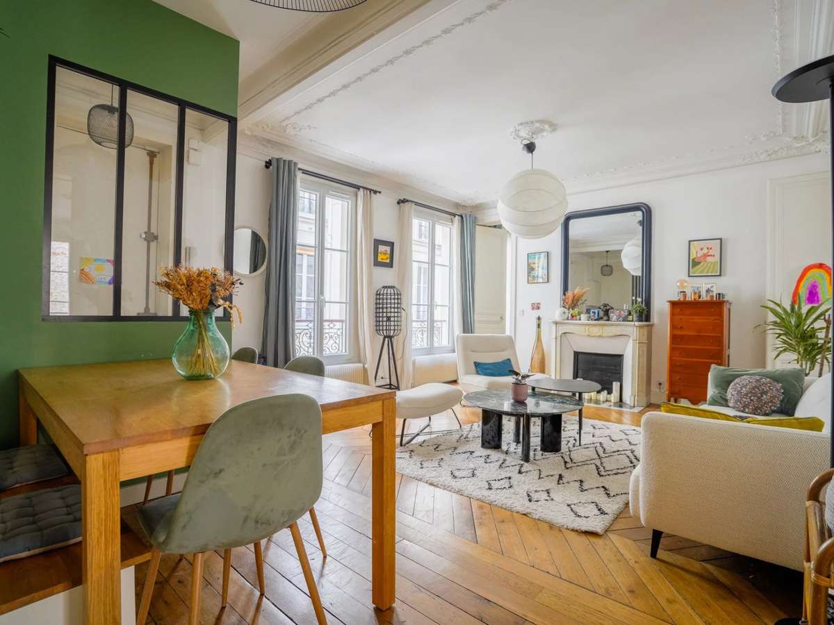 Apartment Paris 10e