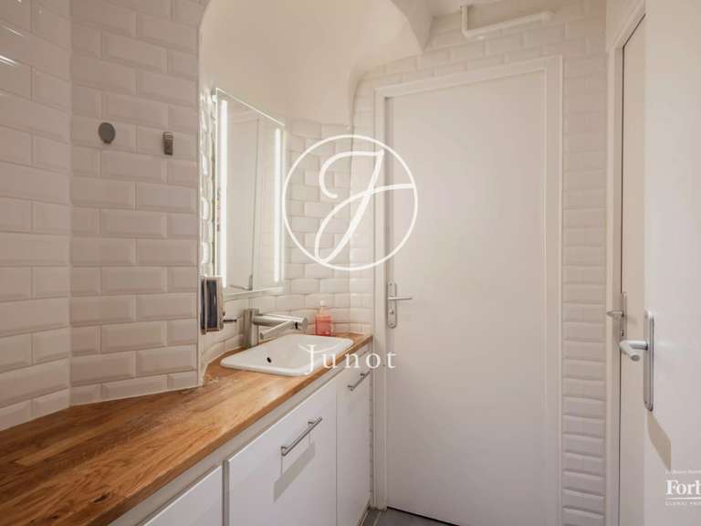 Appartement Paris 10e - 197m²