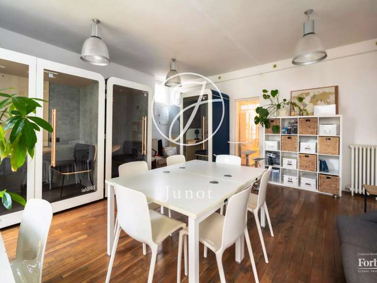 Appartement Paris 10e - 197m²