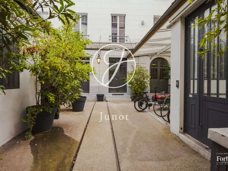 Appartement Paris 10e - 197m²