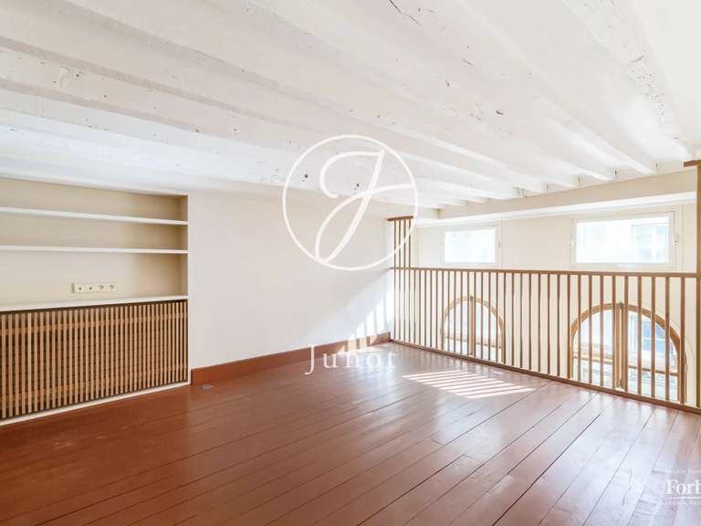 Appartement Paris 10e - 3 chambres - 118m²