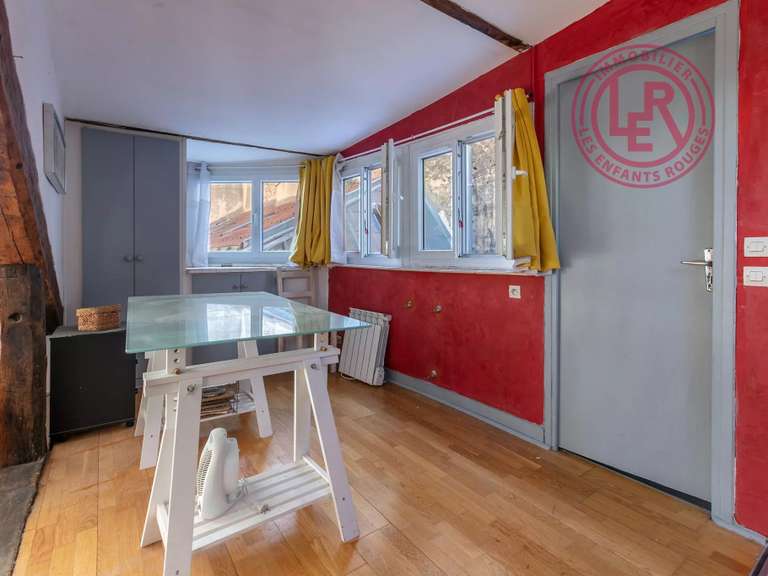Appartement Paris 10e - 1 chambre - 96m²
