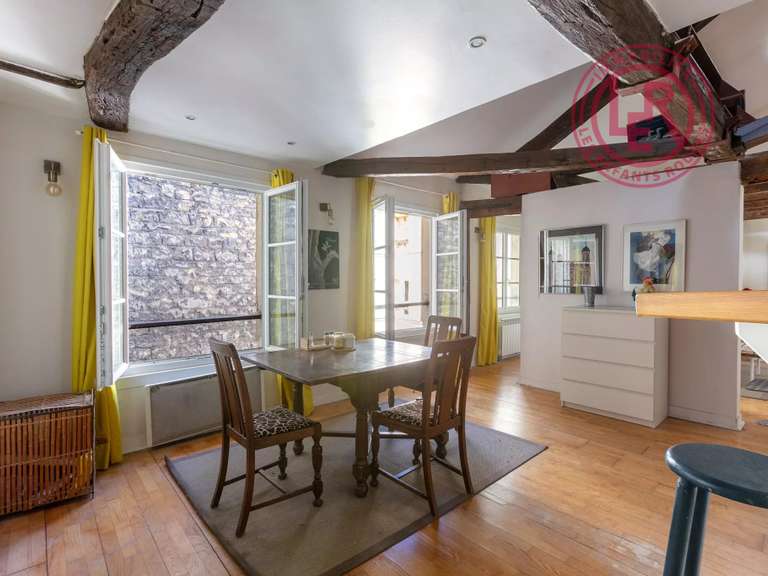 Appartement Paris 10e - 1 chambre - 96m²