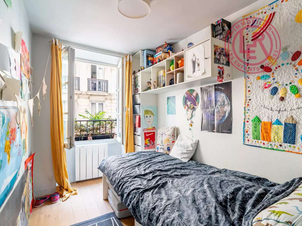 Apartment Paris 10e