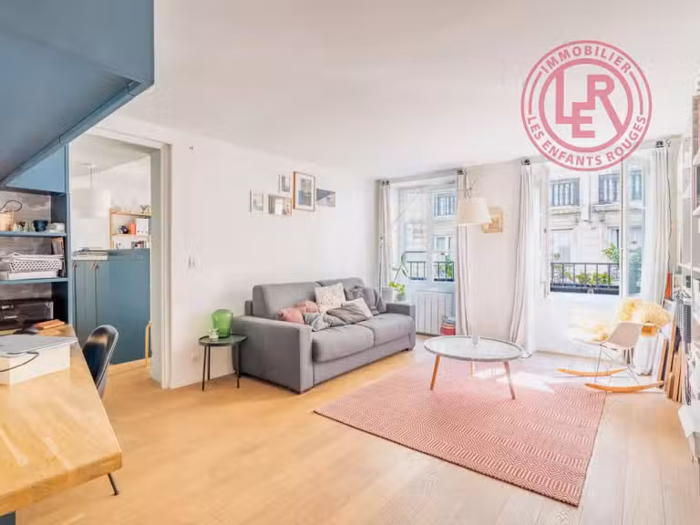 Appartement Paris 10e - 2 chambres - 87m²