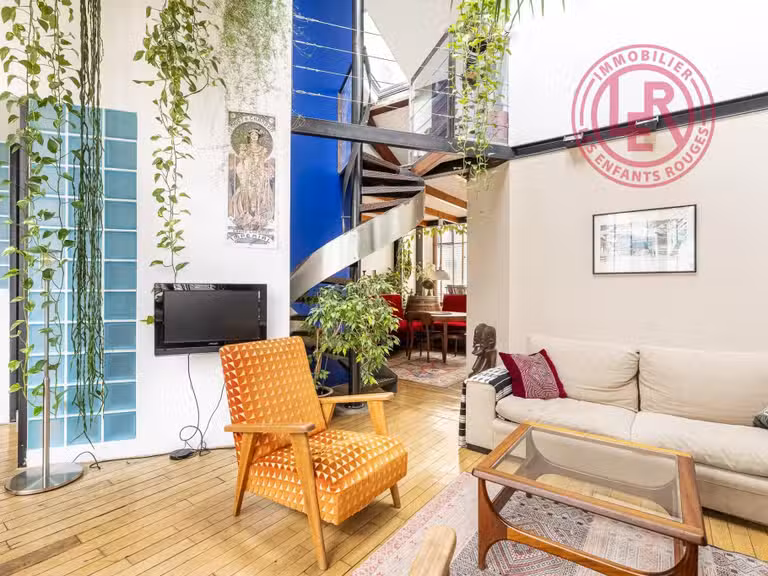 Appartement Paris 10e - 2 chambres - 92m²