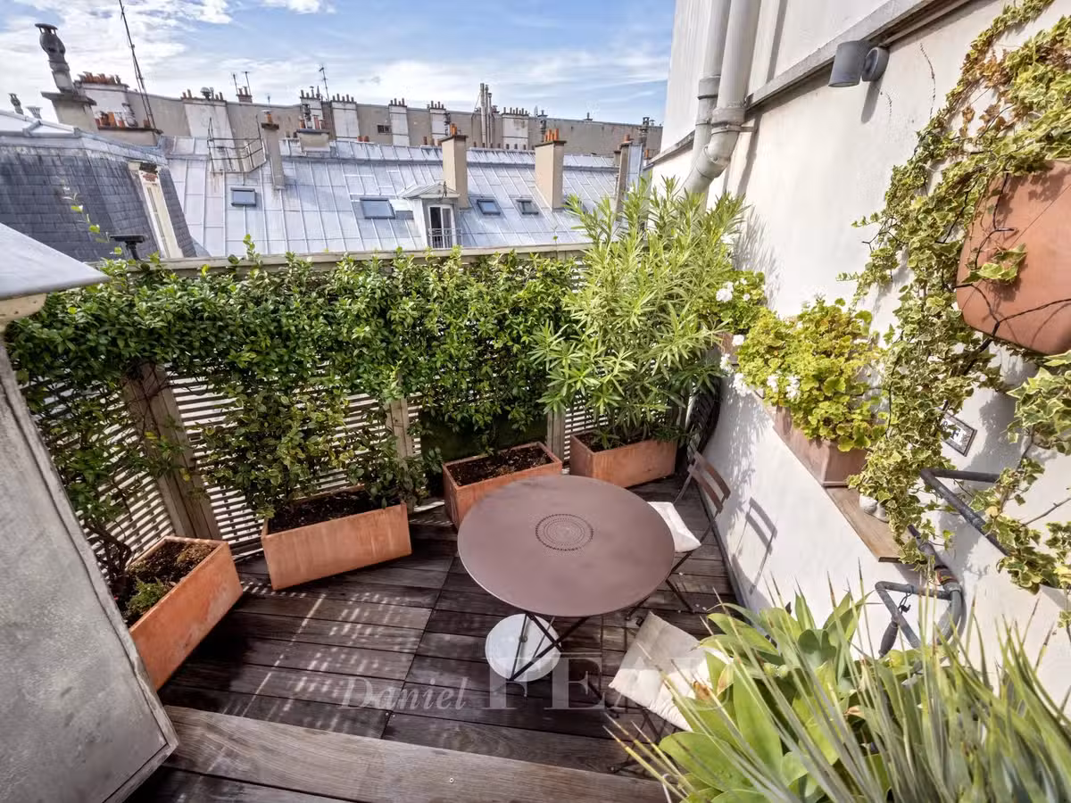 Apartment Paris 10e