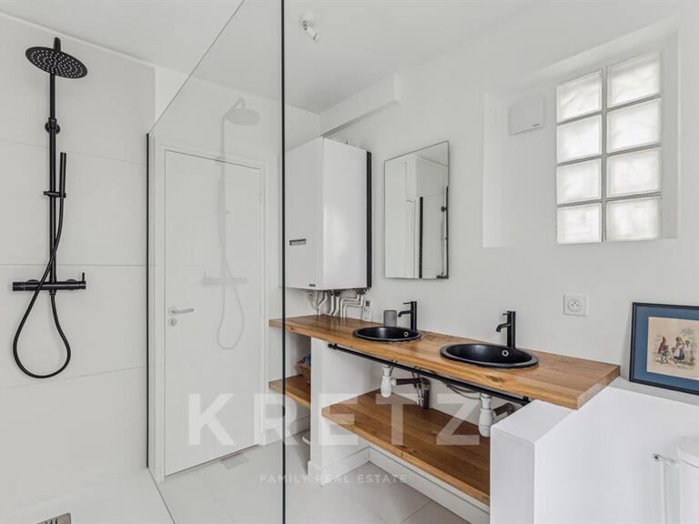 House Paris 10e - 4 bedrooms - 226m²