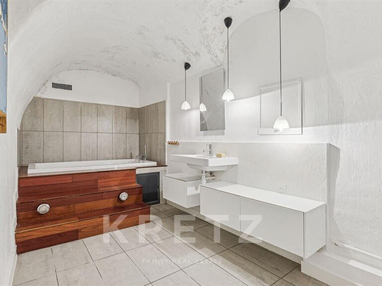 House Paris 10e - 4 bedrooms - 226m²