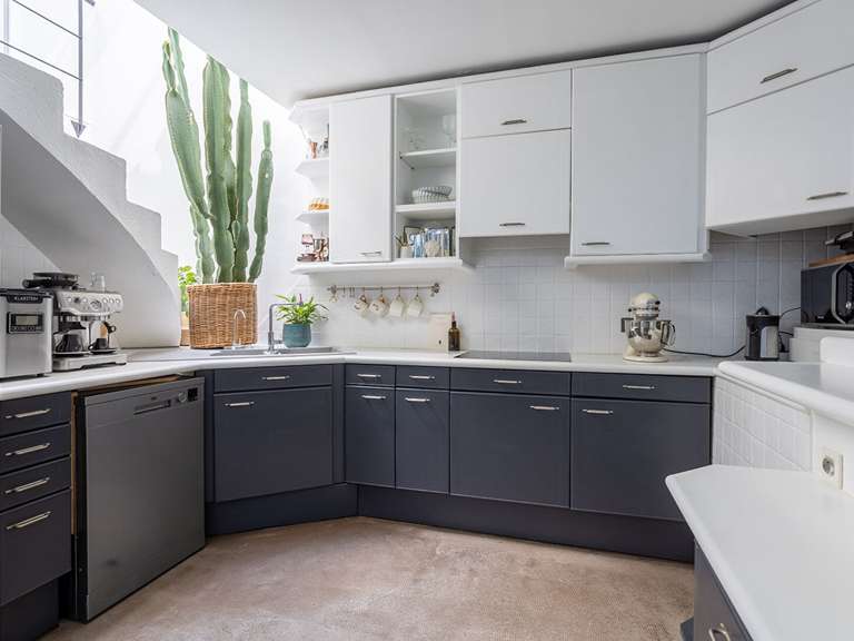 House Paris 10e - 4 bedrooms - 220m²