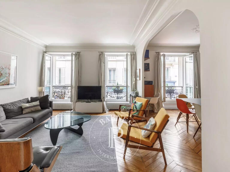Sale Apartment Paris 11e - 3 bedrooms