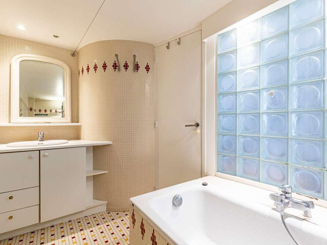Apartment Paris 11e