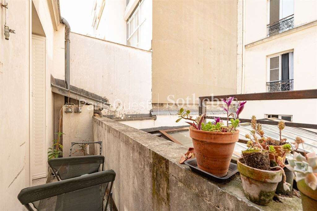 Apartment Paris 11e