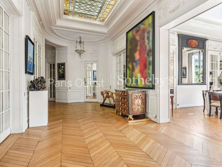 Apartment Paris 11e