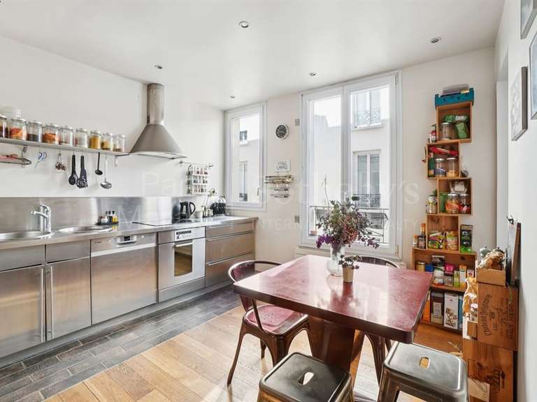 Appartement Paris 11e - 4 chambres - 130m²