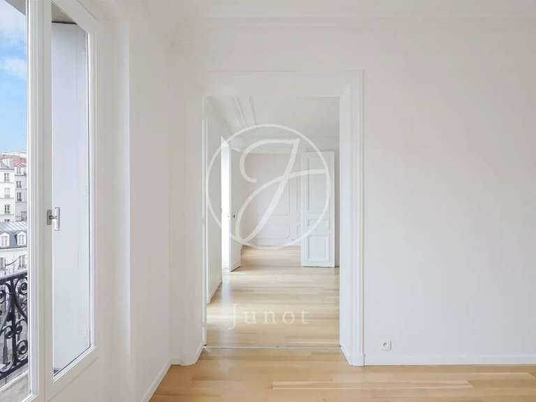 Appartement Paris 11e - 4 chambres - 123m²