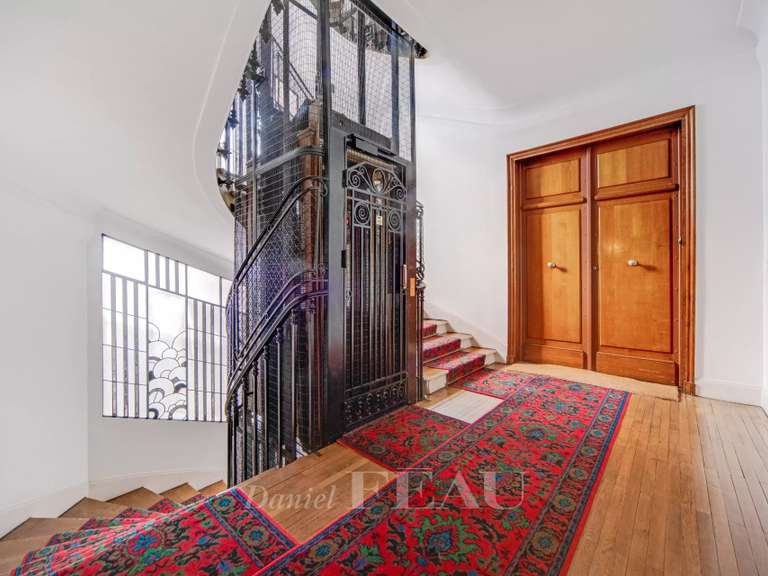 Appartement Paris 11e - 4 chambres - 242m²