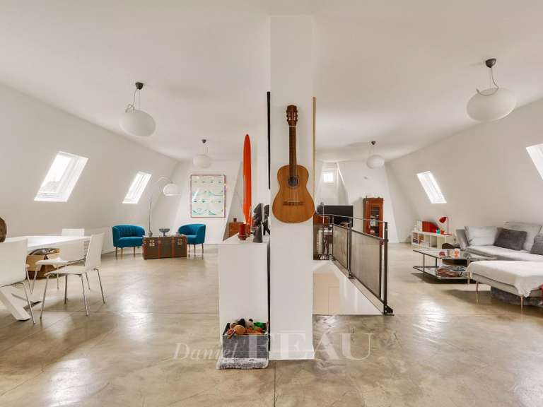 Appartement Paris 11e - 2 chambres - 132m²