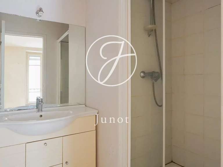 Appartement Paris 11e - 4 chambres - 103m²