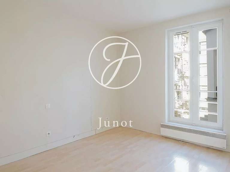 Appartement Paris 11e - 4 chambres - 103m²